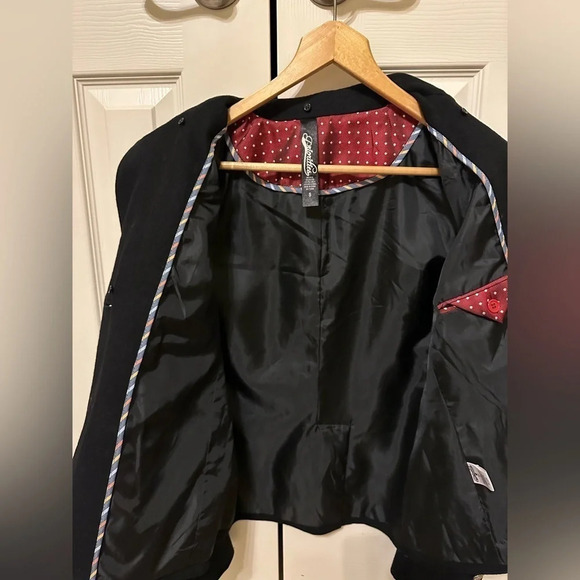 Priorities size S wool blend blazer with fancy trim - Picture 5 of 8